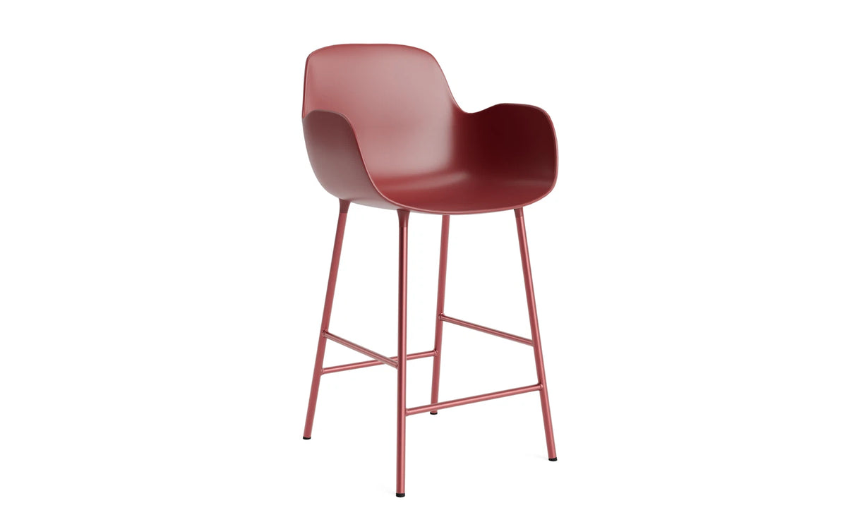 Form Barstuhl mit Armlehne 65 cm Stahl/ Rot in Rot präsentiert im Onlineshop von KAQTU Design AG. Barstuhl ist von Normann Copenhagen