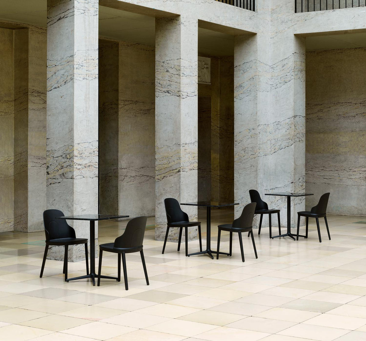 Allez Stuhl in  präsentiert im Onlineshop von KAQTU Design AG. Stuhl ist von Normann Copenhagen