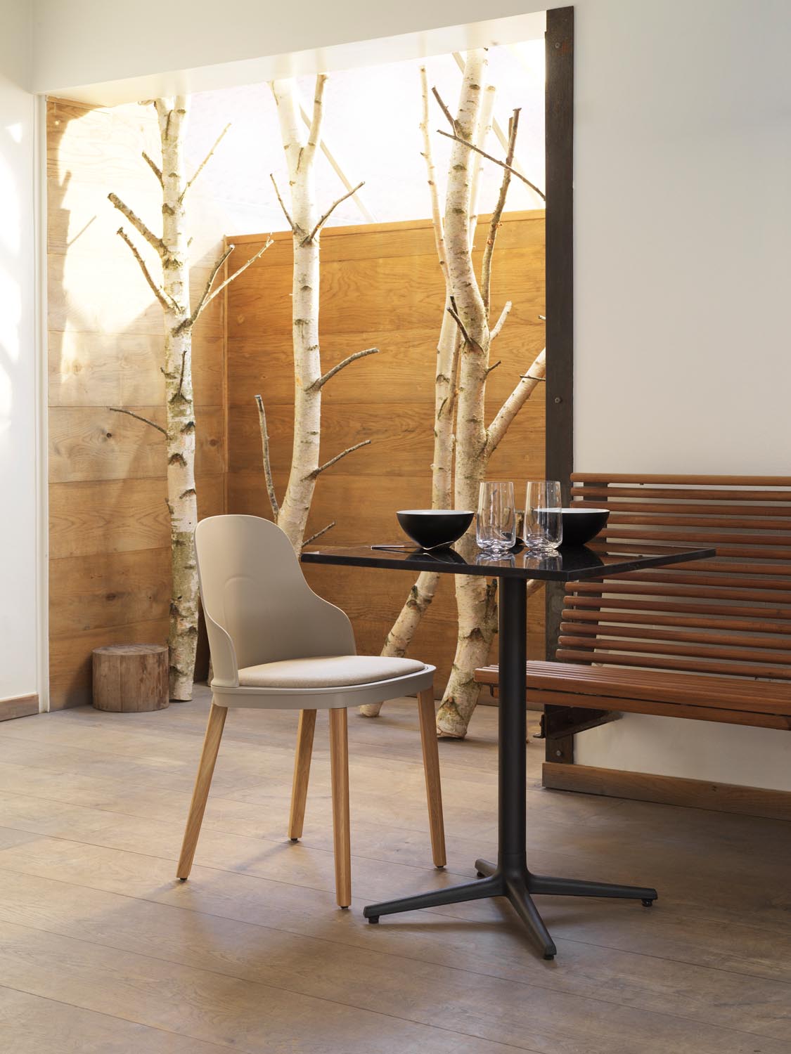 Allez Stuhl gepolstert Main Line Flax, warmes grau/polypropylen in  präsentiert im Onlineshop von KAQTU Design AG. Stuhl ist von Normann Copenhagen