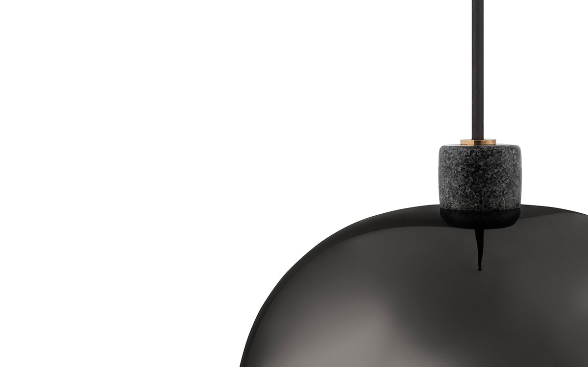 Grant Pendellampe Ø23 EU in  präsentiert im Onlineshop von KAQTU Design AG. Pendelleuchte ist von Normann Copenhagen