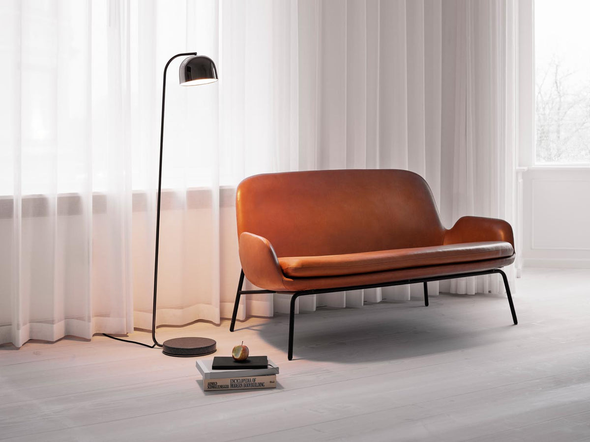 Grant Stehleuchte EU in  präsentiert im Onlineshop von KAQTU Design AG. Stehleuchte ist von Normann Copenhagen