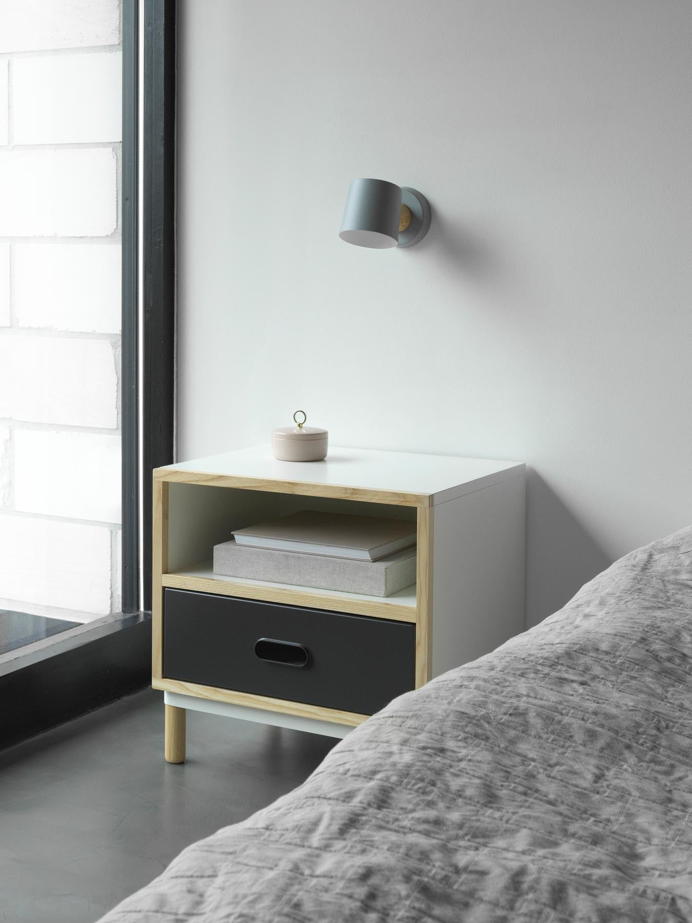 Rise wall lamp, hardwired, EU gray