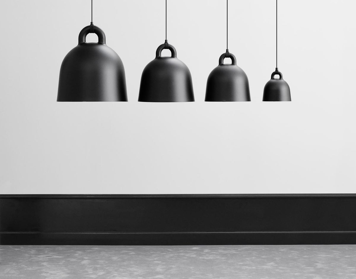 Bell Lampe klein EU in  präsentiert im Onlineshop von KAQTU Design AG. Pendelleuchte ist von Normann Copenhagen