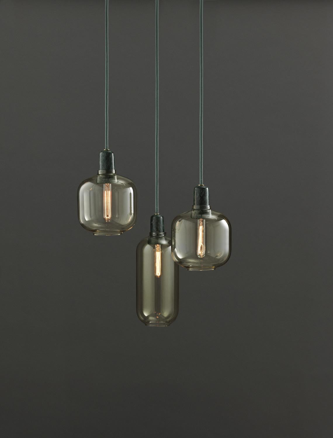 Amp Lampe gross EU in  präsentiert im Onlineshop von KAQTU Design AG. Pendelleuchte ist von Normann Copenhagen