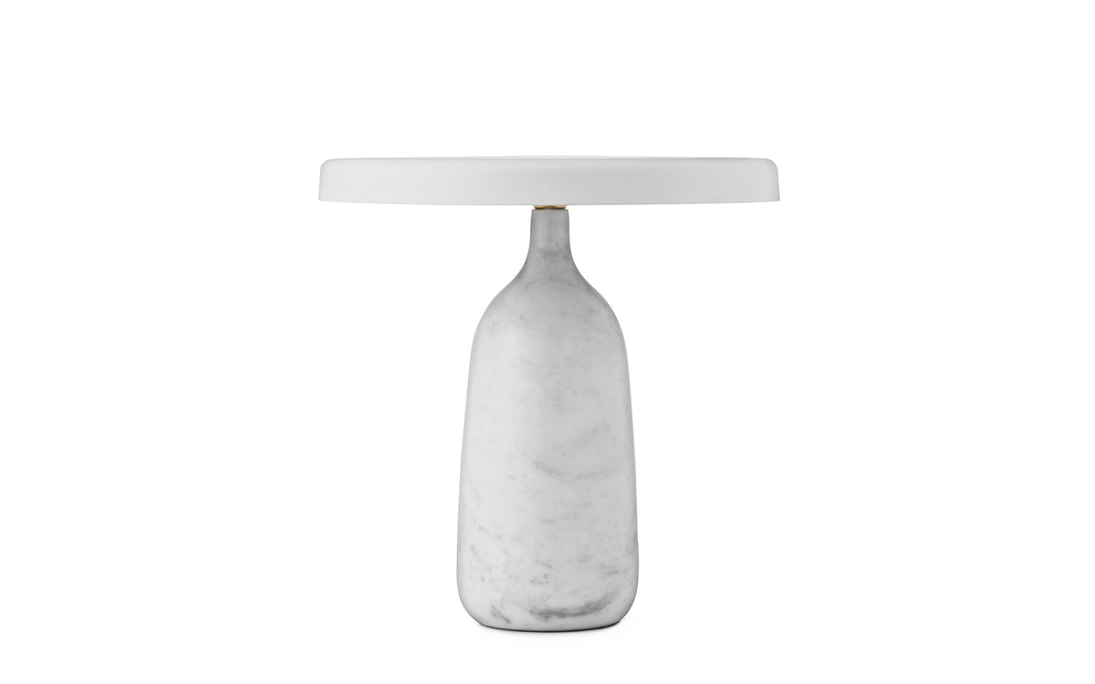Eddy Tischlampe EU in Weiss präsentiert im Onlineshop von KAQTU Design AG. Tischleuchte ist von Normann Copenhagen