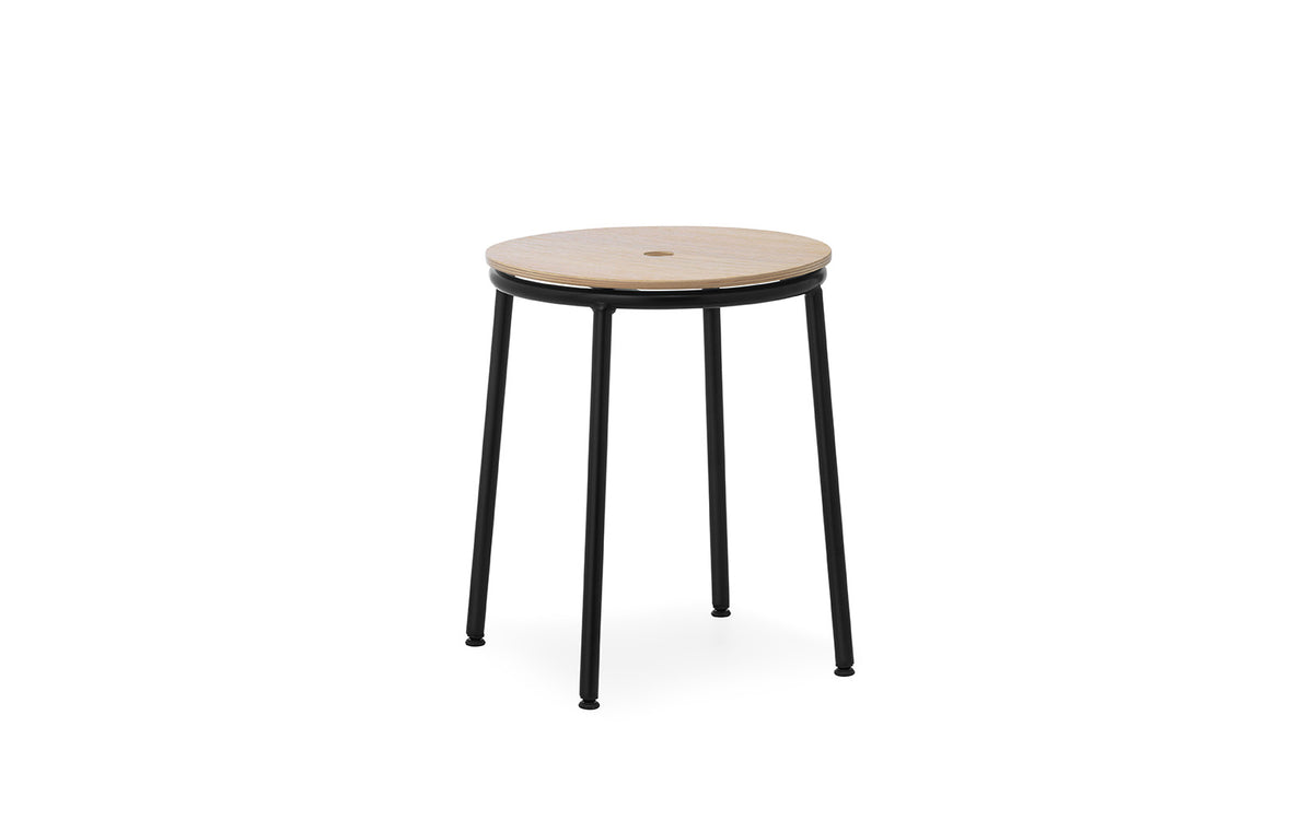 Circa Hocker in  präsentiert im Onlineshop von KAQTU Design AG. Hocker ist von Normann Copenhagen