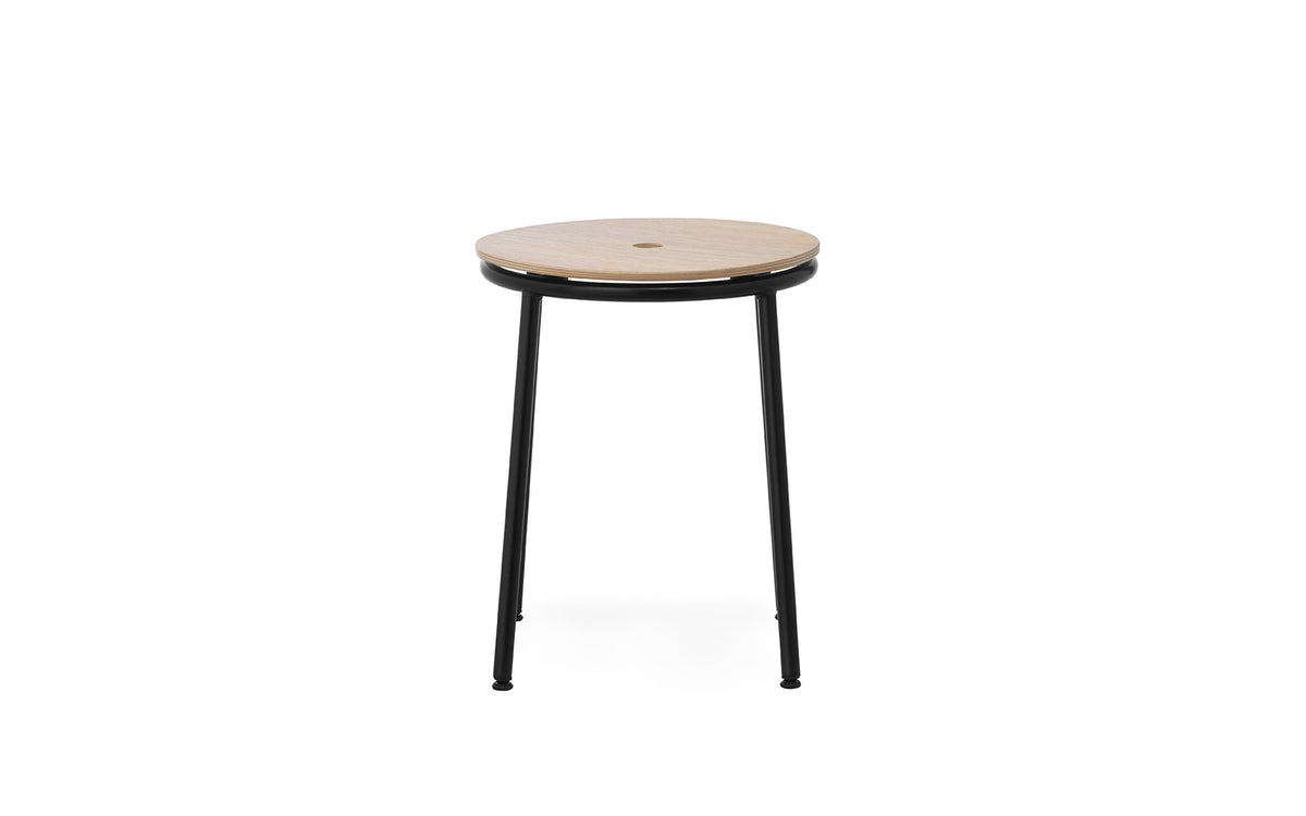 Circa Hocker in  präsentiert im Onlineshop von KAQTU Design AG. Hocker ist von Normann Copenhagen