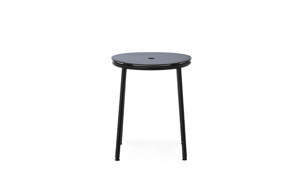 Circa Hocker in  präsentiert im Onlineshop von KAQTU Design AG. Hocker ist von Normann Copenhagen