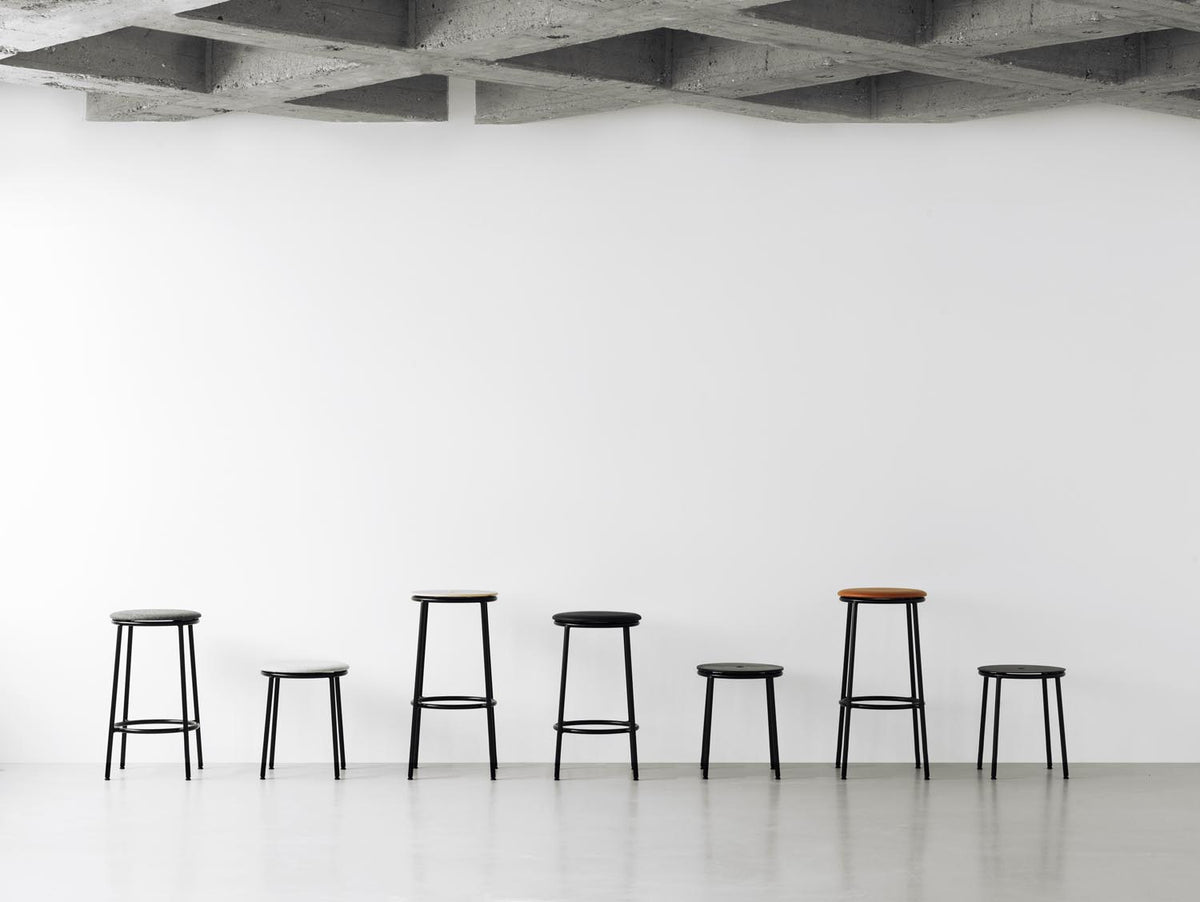 Circa Barhocker in Ultra 41599 präsentiert im Onlineshop von KAQTU Design AG. Barhocker ist von Normann Copenhagen