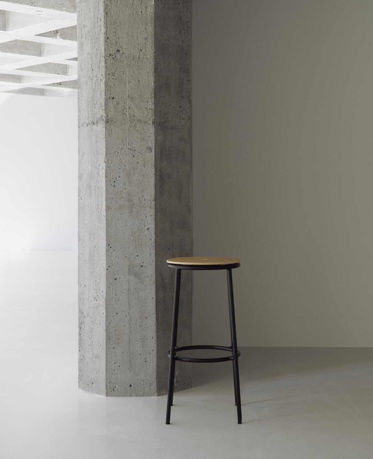 Circa Barhocker in  präsentiert im Onlineshop von KAQTU Design AG. Barhocker ist von Normann Copenhagen