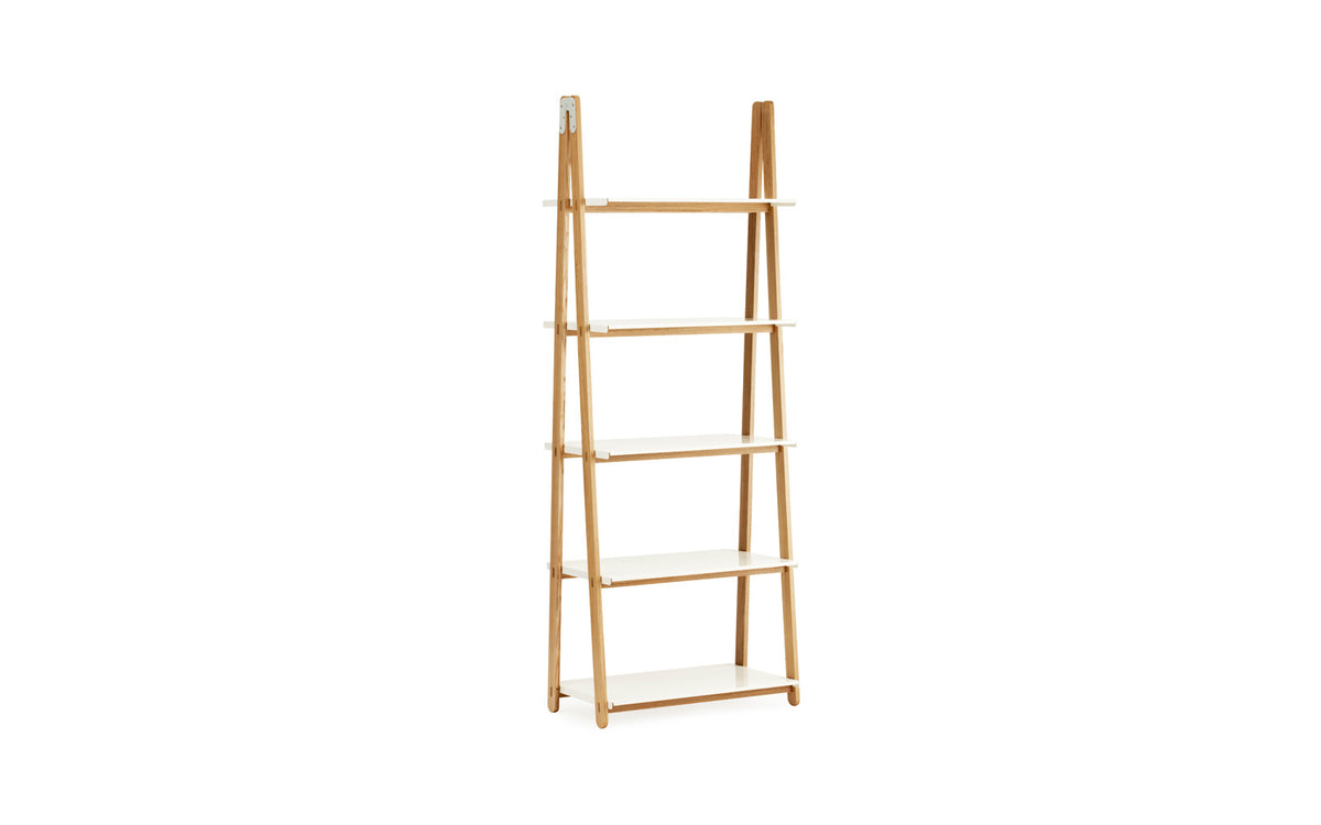 One Step Up Bücherregal in  präsentiert im Onlineshop von KAQTU Design AG. Bücherregal ist von Normann Copenhagen