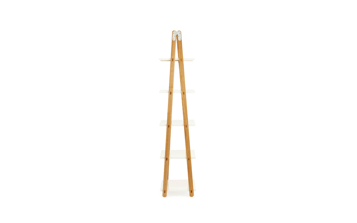 One Step Up Bücherregal in  präsentiert im Onlineshop von KAQTU Design AG. Bücherregal ist von Normann Copenhagen