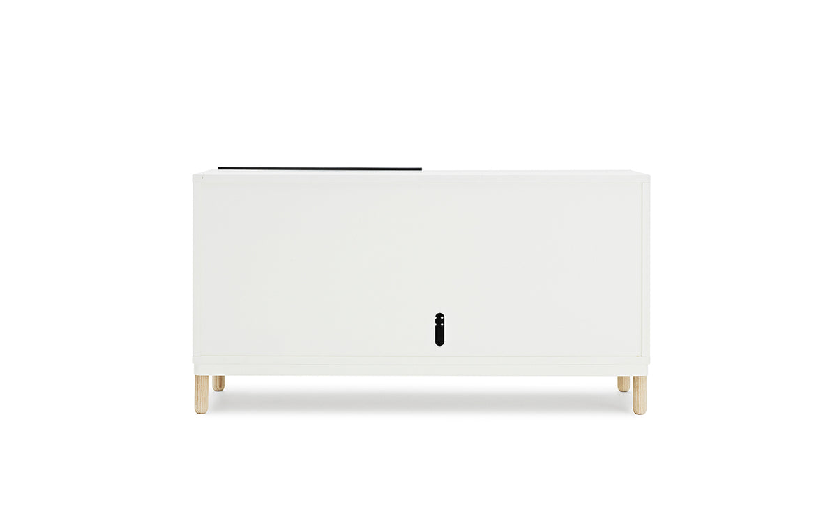 Kabino Sideboard weiss in  präsentiert im Onlineshop von KAQTU Design AG. Sideboard ist von Normann Copenhagen