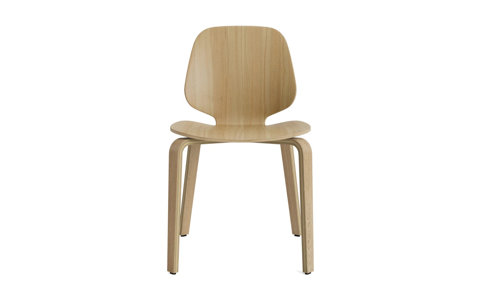 Der My Chair von Normann Copenhagen: Ein zeitloser Klassiker aus Formfurnier mit minimalistischer Silhouette und einladendem Design.