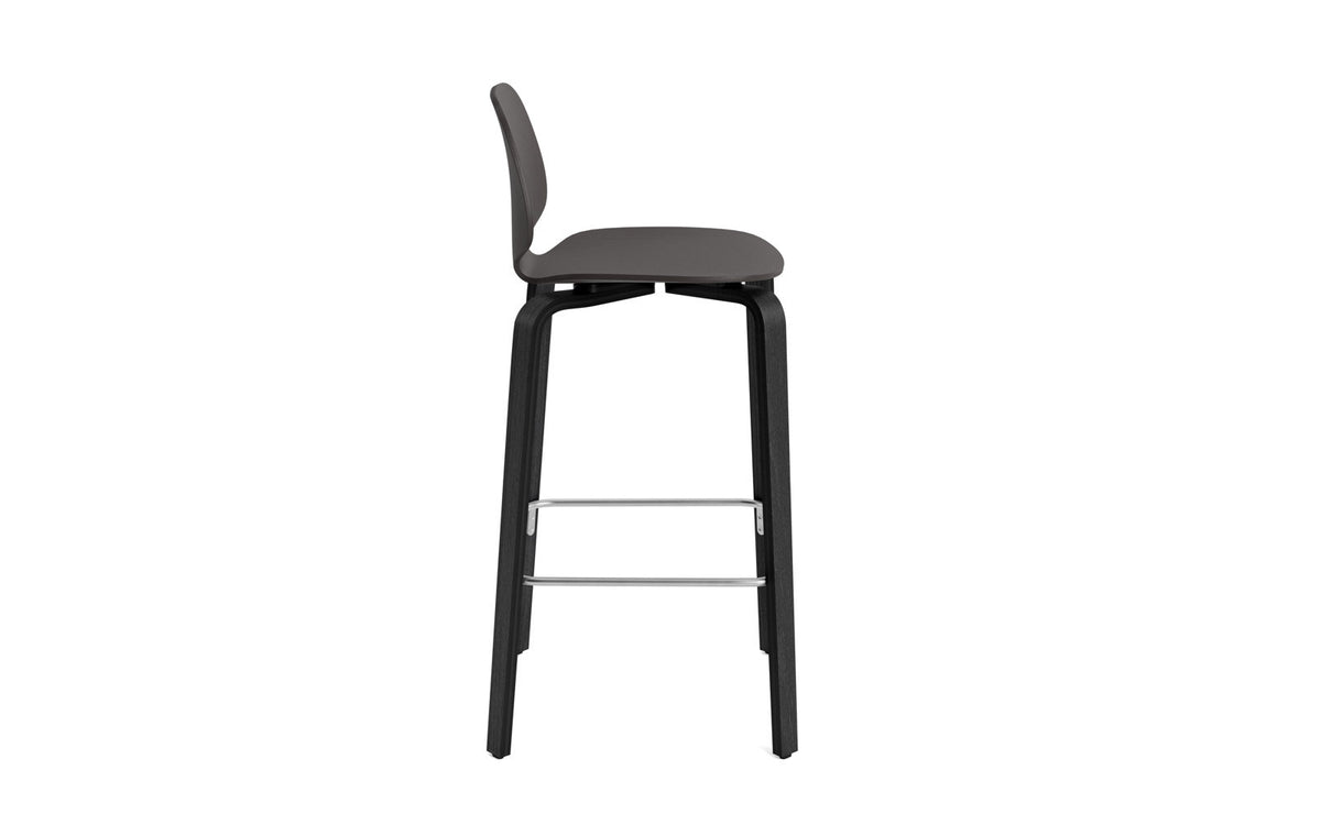 My Chair Barhocker 75 cm in Black präsentiert im Onlineshop von KAQTU Design AG. Barstuhl ist von Normann Copenhagen
