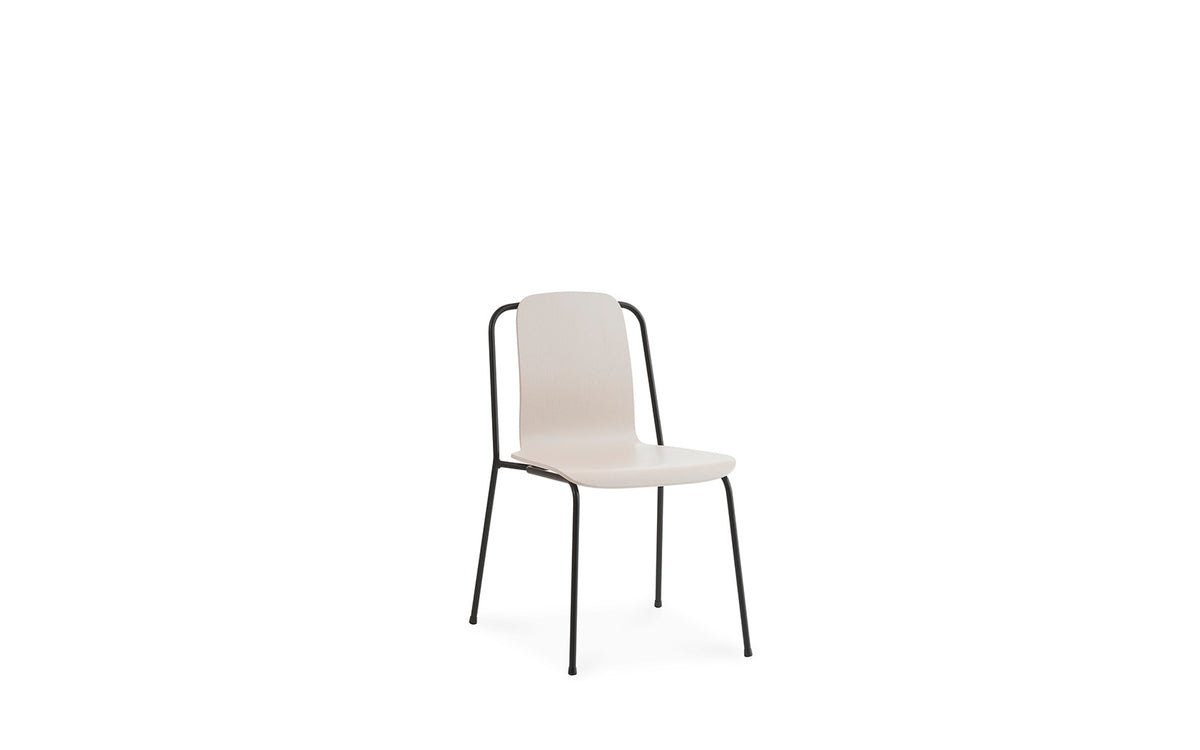 Studio Stuhl in  präsentiert im Onlineshop von KAQTU Design AG. Stuhl ist von Normann Copenhagen