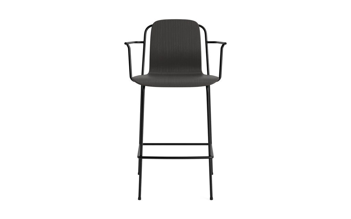 Studio Barstuhl mit Armlehne 65 cm schwarzes Stahl/ schwarz in Schwarz präsentiert im Onlineshop von KAQTU Design AG. Barstuhl ist von Normann Copenhagen
