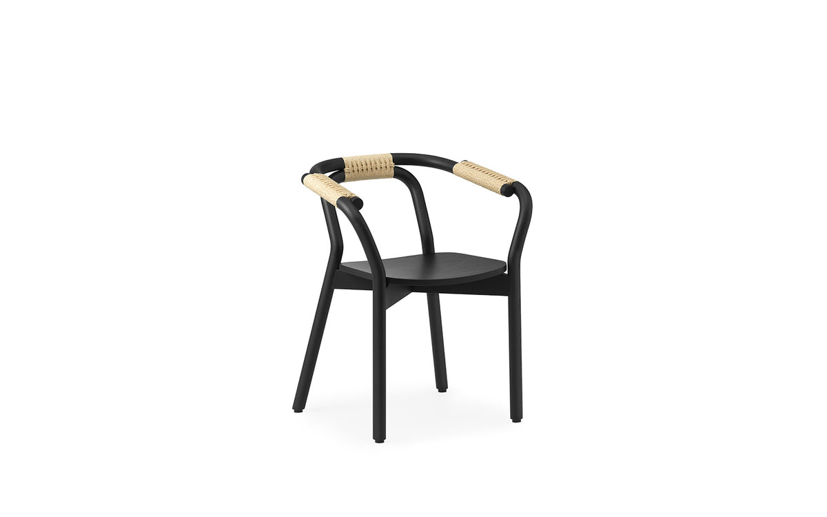 Knot Stuhl in  präsentiert im Onlineshop von KAQTU Design AG. Stuhl mit Armlehne ist von Normann Copenhagen