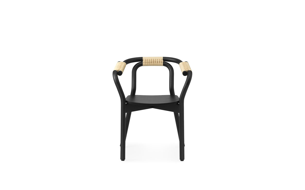 Knot Stuhl in  präsentiert im Onlineshop von KAQTU Design AG. Stuhl mit Armlehne ist von Normann Copenhagen