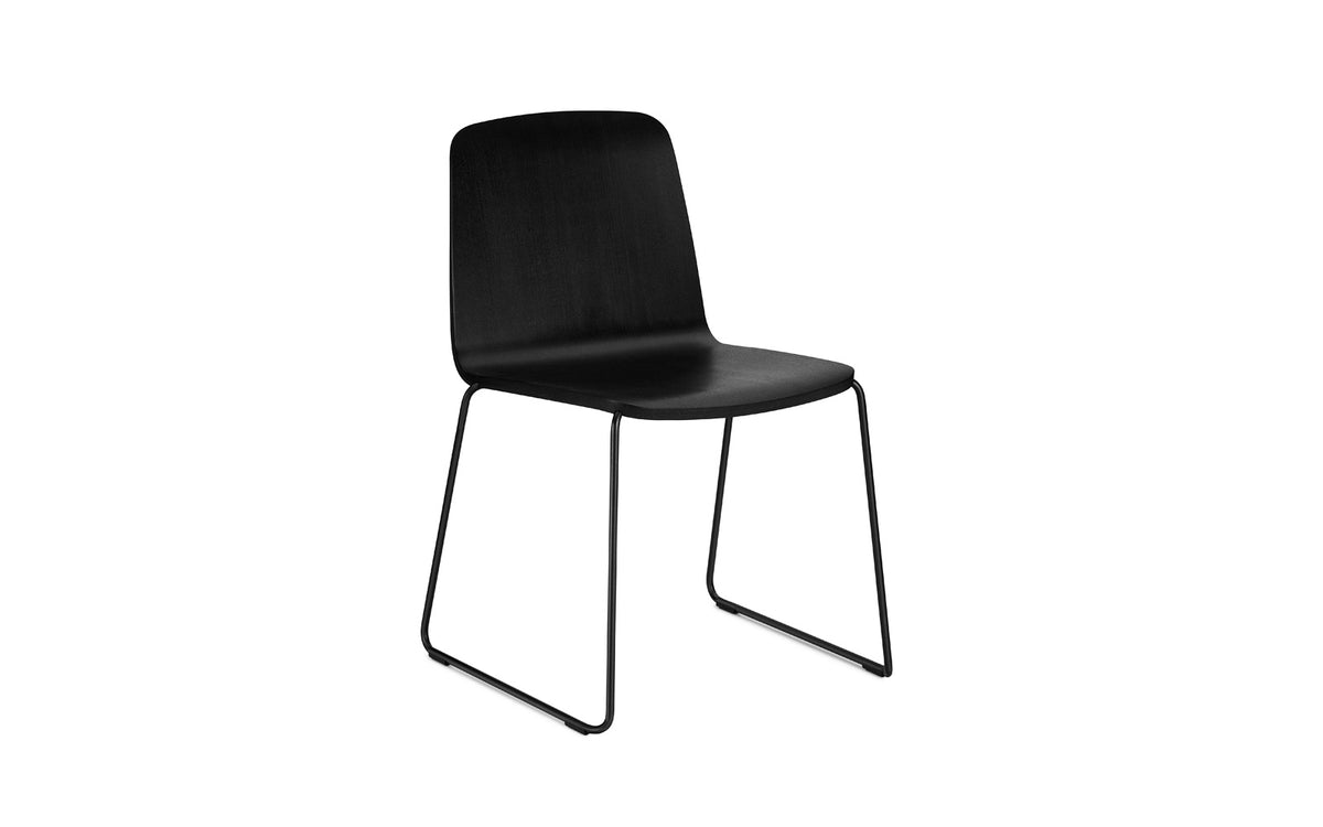 Just Stuhl in  präsentiert im Onlineshop von KAQTU Design AG. Stuhl ist von Normann Copenhagen