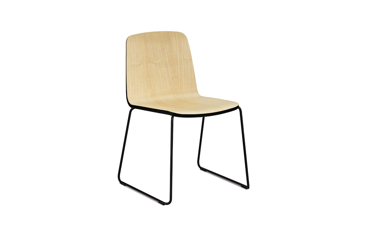 Just Stuhl in  präsentiert im Onlineshop von KAQTU Design AG. Stuhl ist von Normann Copenhagen