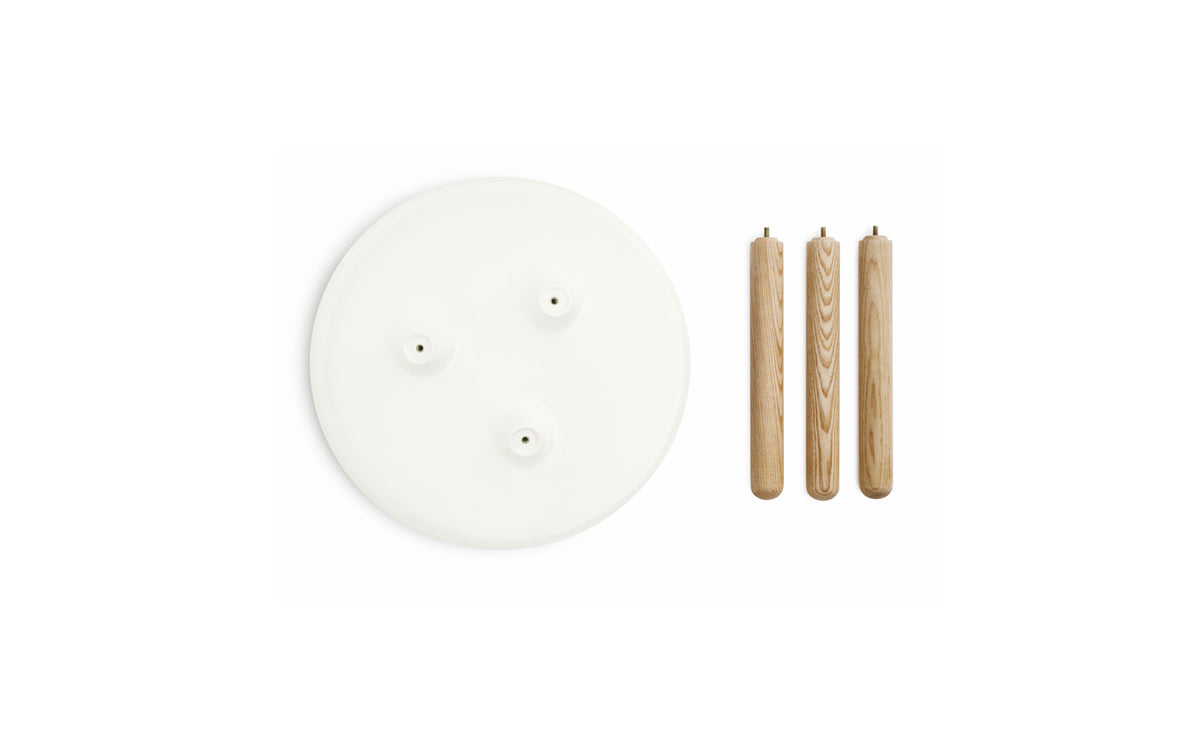 Tablo Tisch klein in  präsentiert im Onlineshop von KAQTU Design AG. Beistelltisch ist von Normann Copenhagen