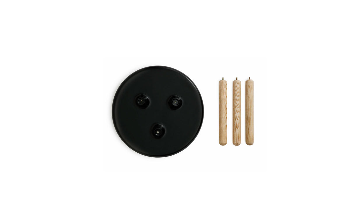 Tablo Tisch klein in  präsentiert im Onlineshop von KAQTU Design AG. Beistelltisch ist von Normann Copenhagen