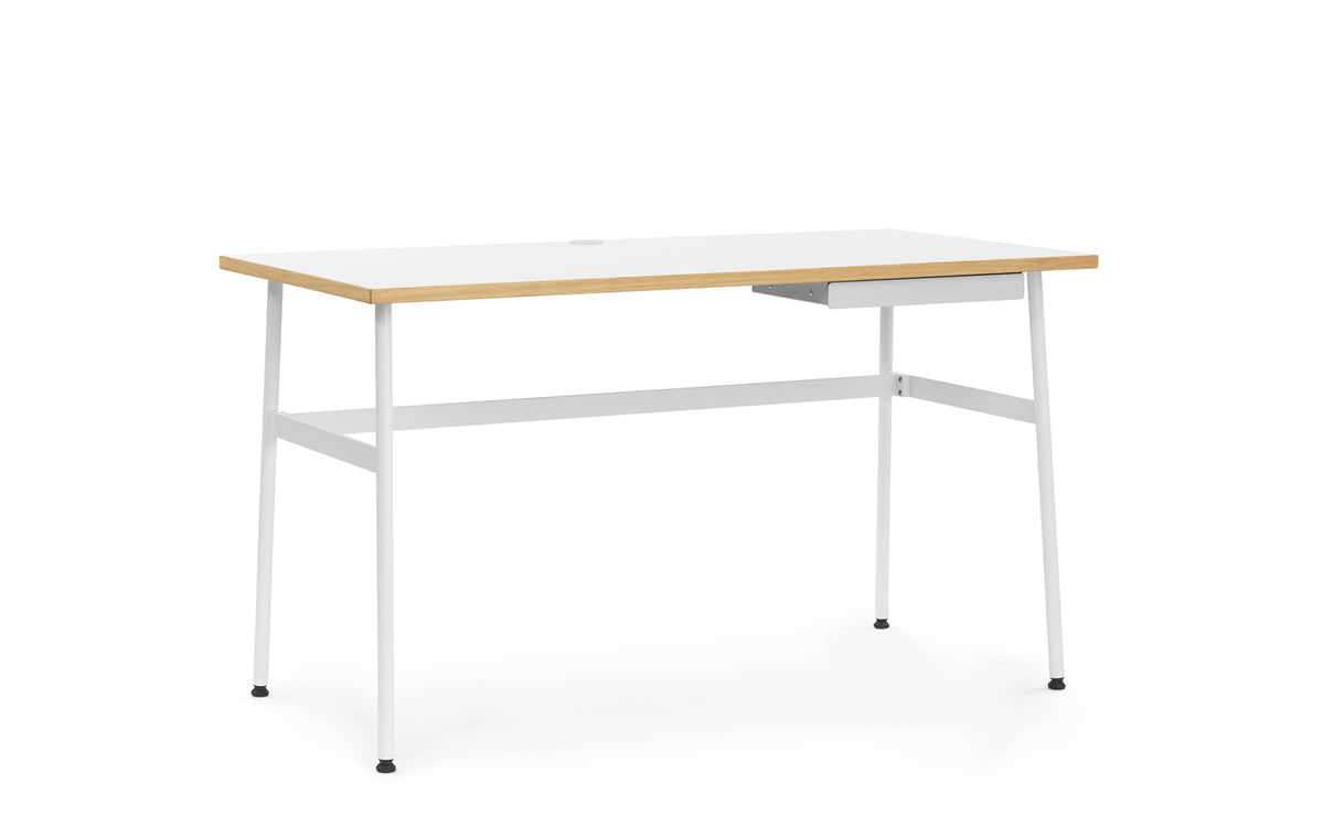 Journal Schreibtisch in  präsentiert im Onlineshop von KAQTU Design AG. Schreibtisch ist von Normann Copenhagen