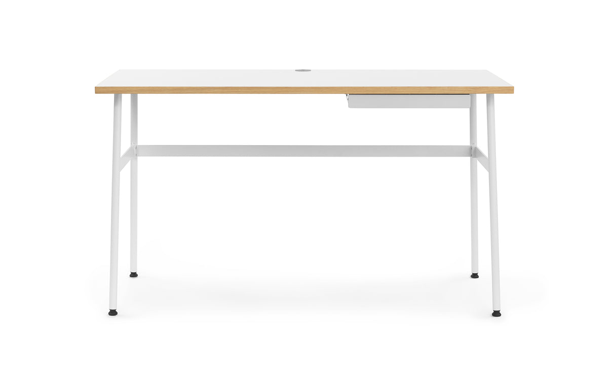 Journal Schreibtisch in  präsentiert im Onlineshop von KAQTU Design AG. Schreibtisch ist von Normann Copenhagen