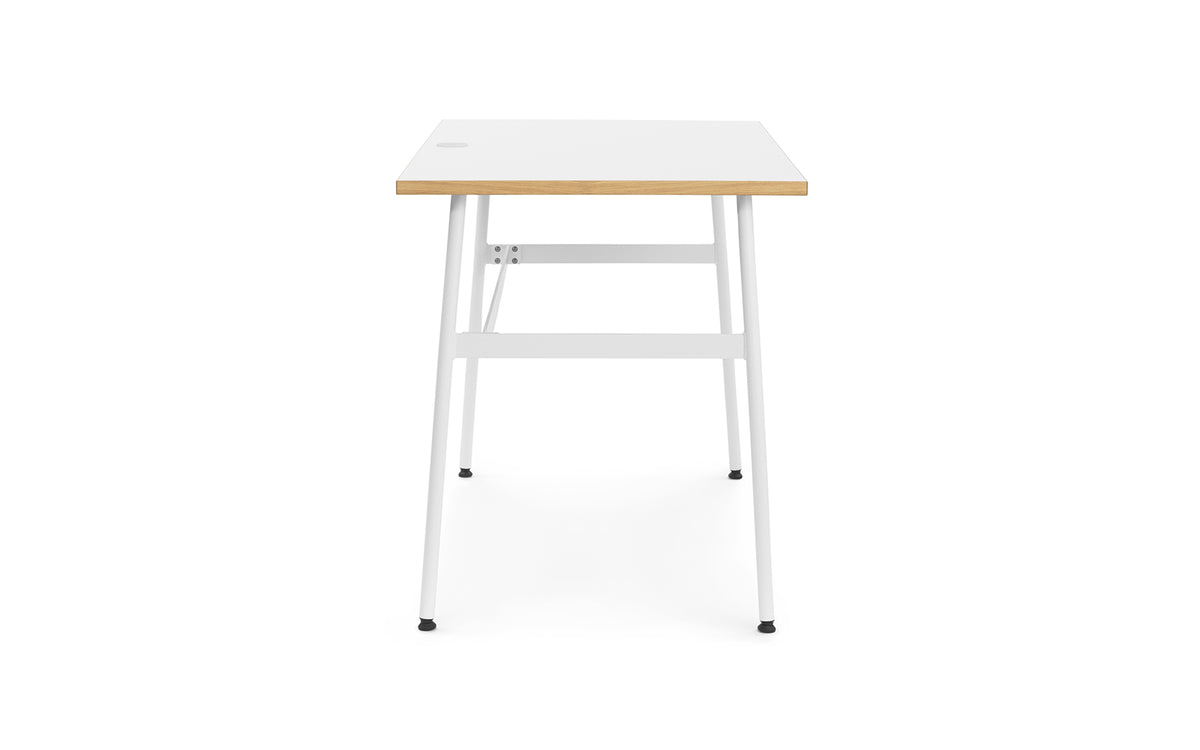 Journal Schreibtisch in  präsentiert im Onlineshop von KAQTU Design AG. Schreibtisch ist von Normann Copenhagen