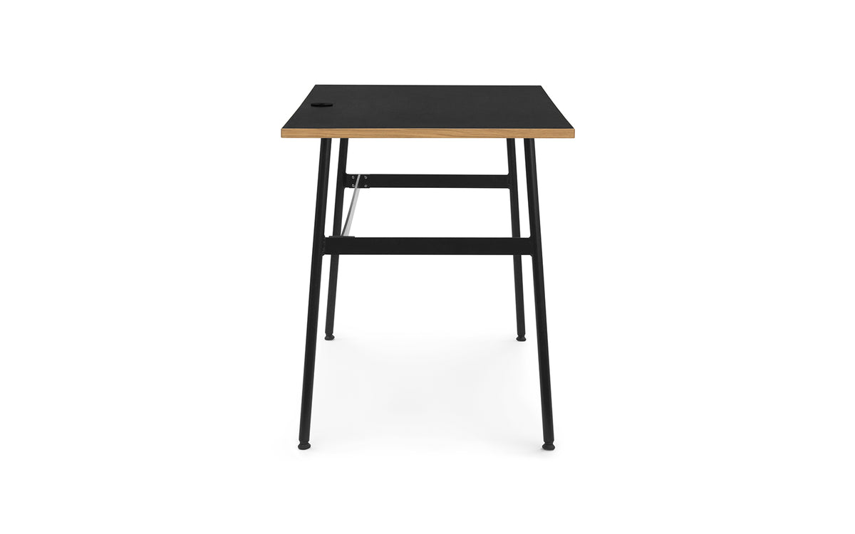Journal Schreibtisch in  präsentiert im Onlineshop von KAQTU Design AG. Schreibtisch ist von Normann Copenhagen