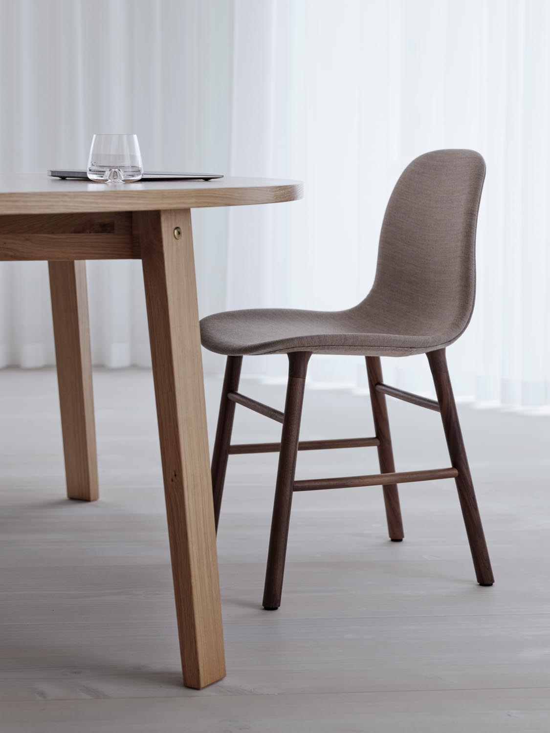 Slice Tisch in  präsentiert im Onlineshop von KAQTU Design AG. Esstisch ist von Normann Copenhagen