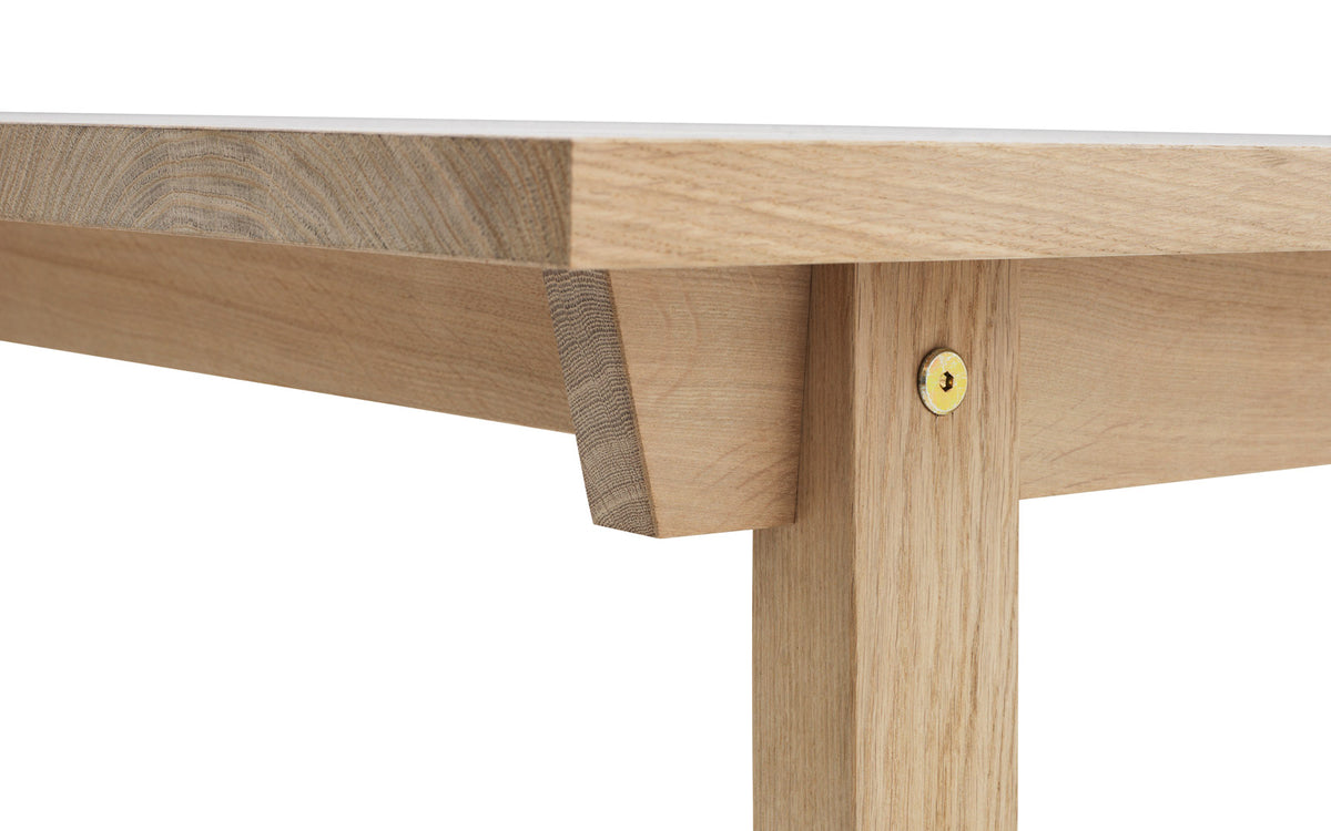 Slice Tisch in  präsentiert im Onlineshop von KAQTU Design AG. Esstisch ist von Normann Copenhagen