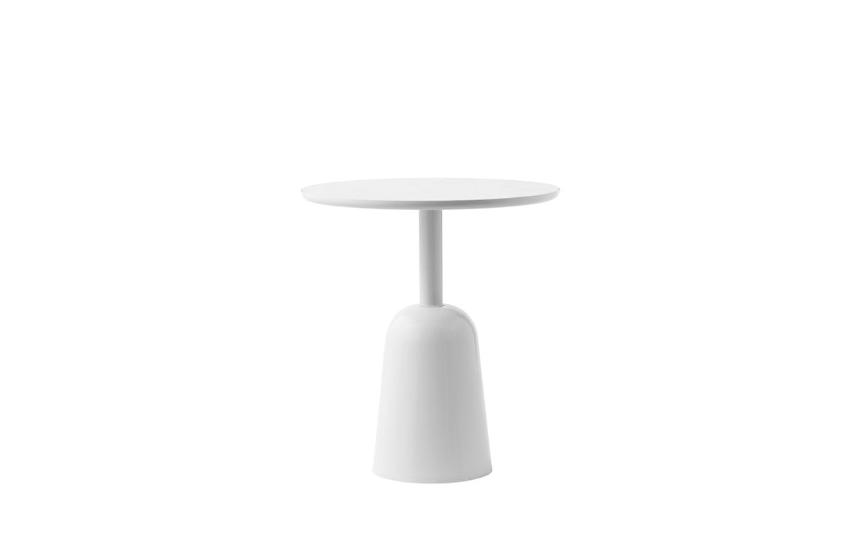 Turn Beistelltisch in Warmes Grau präsentiert im Onlineshop von KAQTU Design AG. Couchtisch ist von Normann Copenhagen