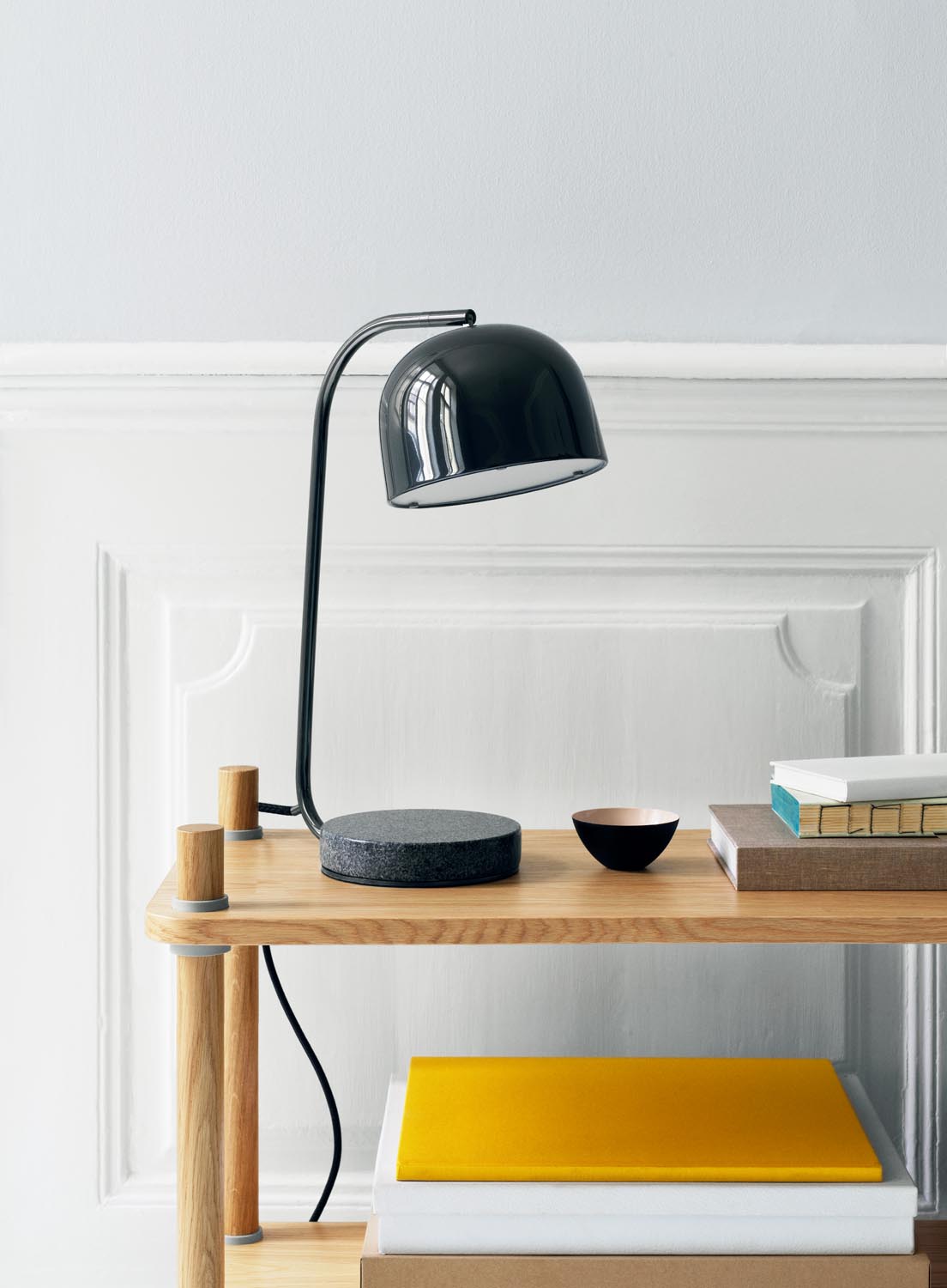 Jam Regal 6 Pfosten Eicke/grau in  präsentiert im Onlineshop von KAQTU Design AG. Bücherregal ist von Normann Copenhagen