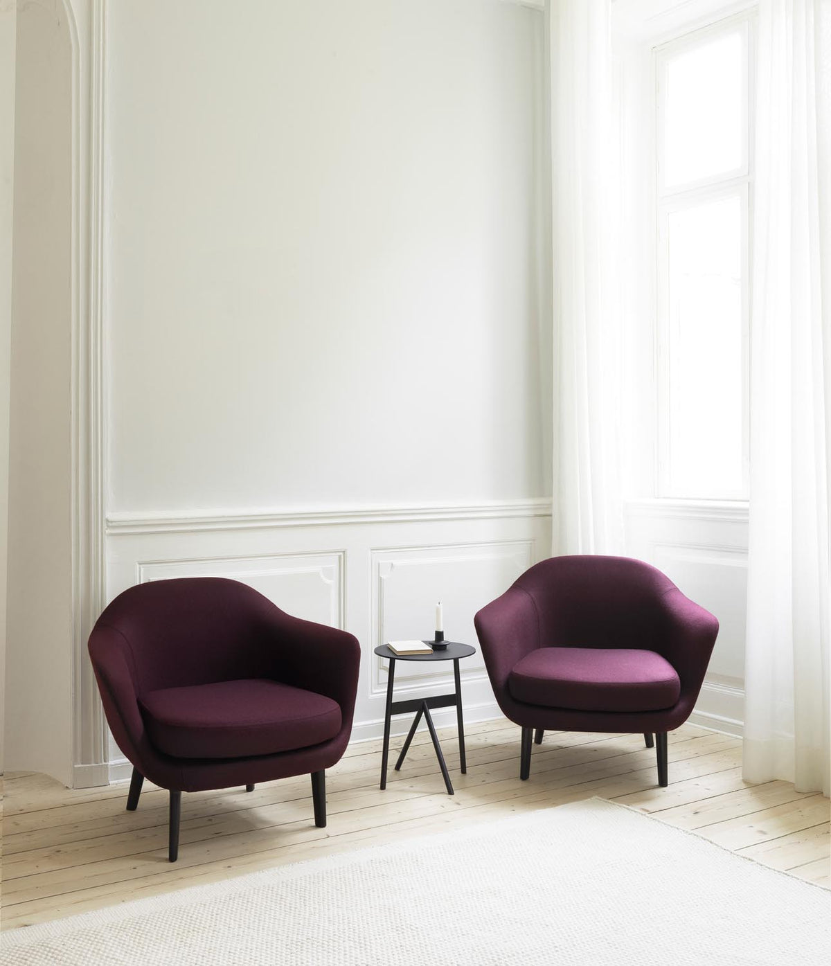 Stock Tisch in Schwarz präsentiert im Onlineshop von KAQTU Design AG. Beistelltisch ist von Normann Copenhagen