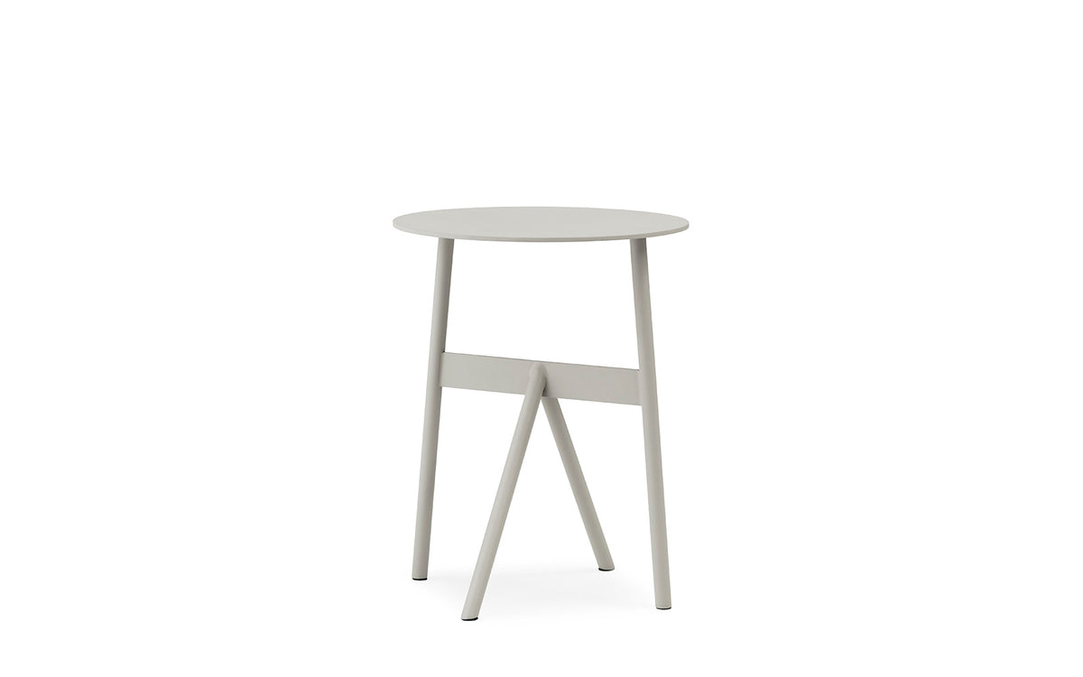 Stock Beistelltisch in  präsentiert im Onlineshop von KAQTU Design AG. Beistelltisch ist von Normann Copenhagen