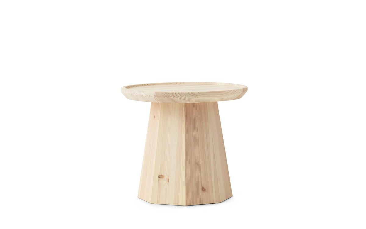 Pine Tisch Small in  präsentiert im Onlineshop von KAQTU Design AG. Beistelltisch ist von Normann Copenhagen