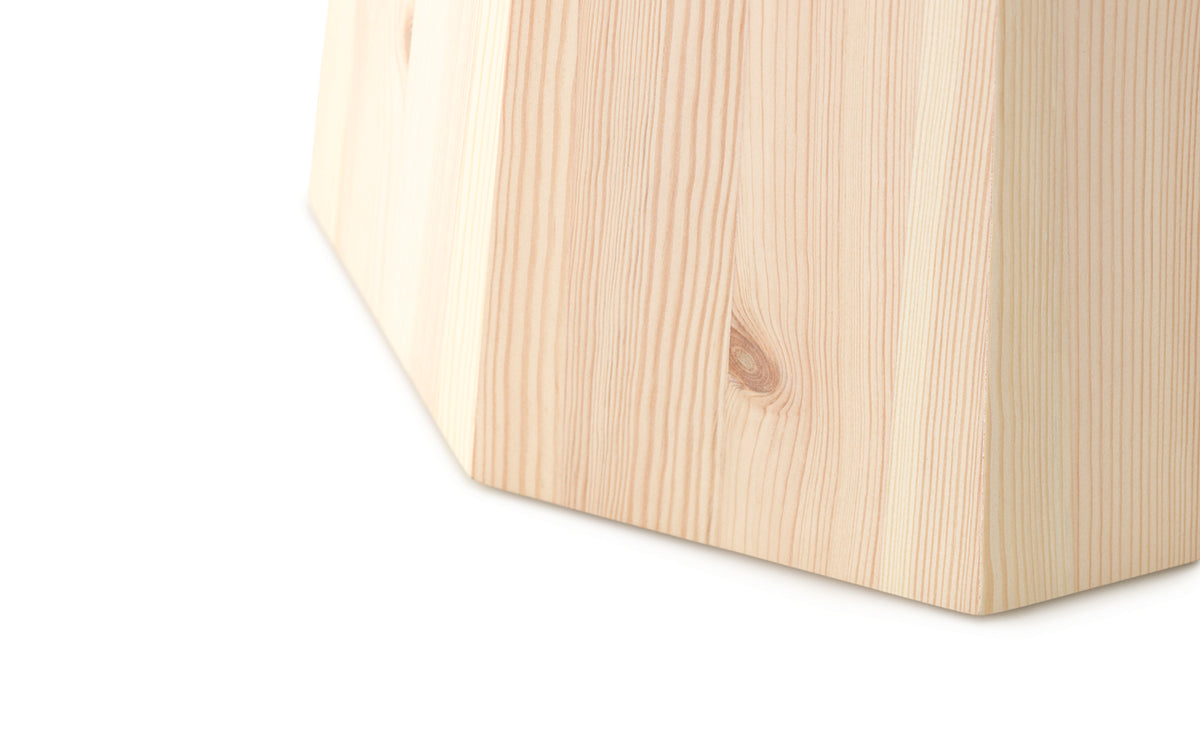 Pine Tisch Small in  präsentiert im Onlineshop von KAQTU Design AG. Beistelltisch ist von Normann Copenhagen