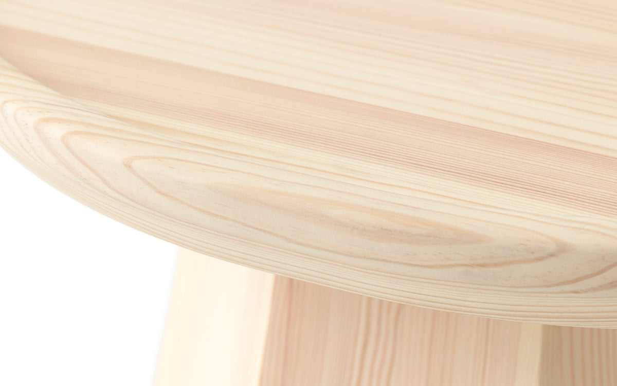 Pine Tisch Large in  präsentiert im Onlineshop von KAQTU Design AG. Couchtisch ist von Normann Copenhagen
