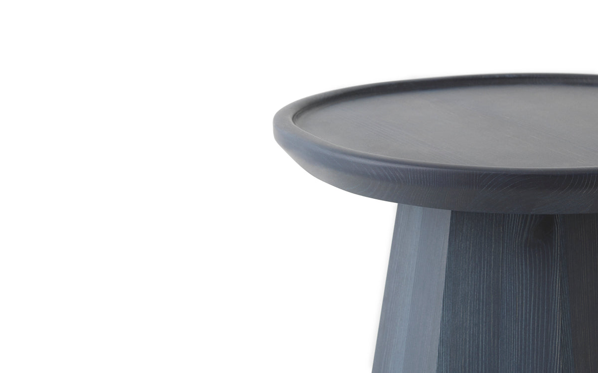 Pine Tisch Large in  präsentiert im Onlineshop von KAQTU Design AG. Couchtisch ist von Normann Copenhagen