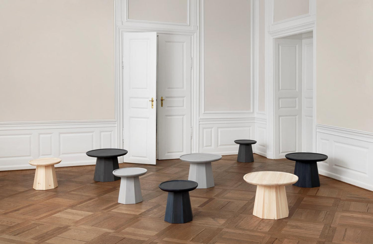 Pine Tisch Large in  präsentiert im Onlineshop von KAQTU Design AG. Couchtisch ist von Normann Copenhagen