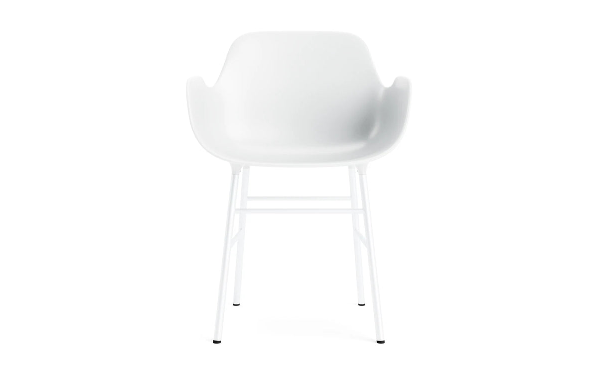 Form Armlehnstuhl in Weiss / Stahl präsentiert im Onlineshop von KAQTU Design AG. Stuhl mit Armlehne ist von Normann Copenhagen