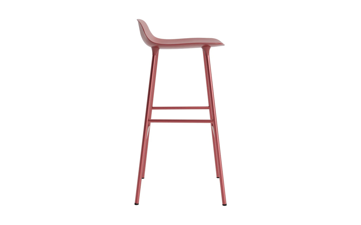 Form Barhocker in Rot präsentiert im Onlineshop von KAQTU Design AG. Barstuhl ist von Normann Copenhagen