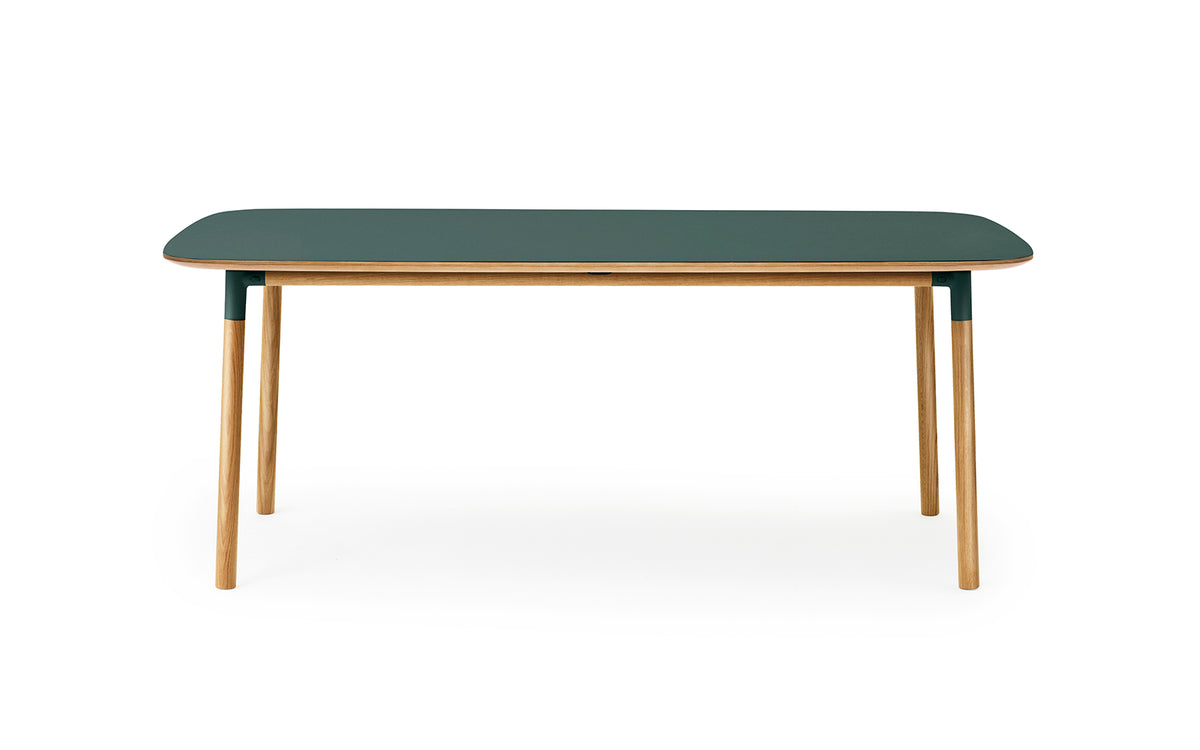 Form Tisch 95 x 200 in  präsentiert im Onlineshop von KAQTU Design AG. Esstisch ist von Normann Copenhagen