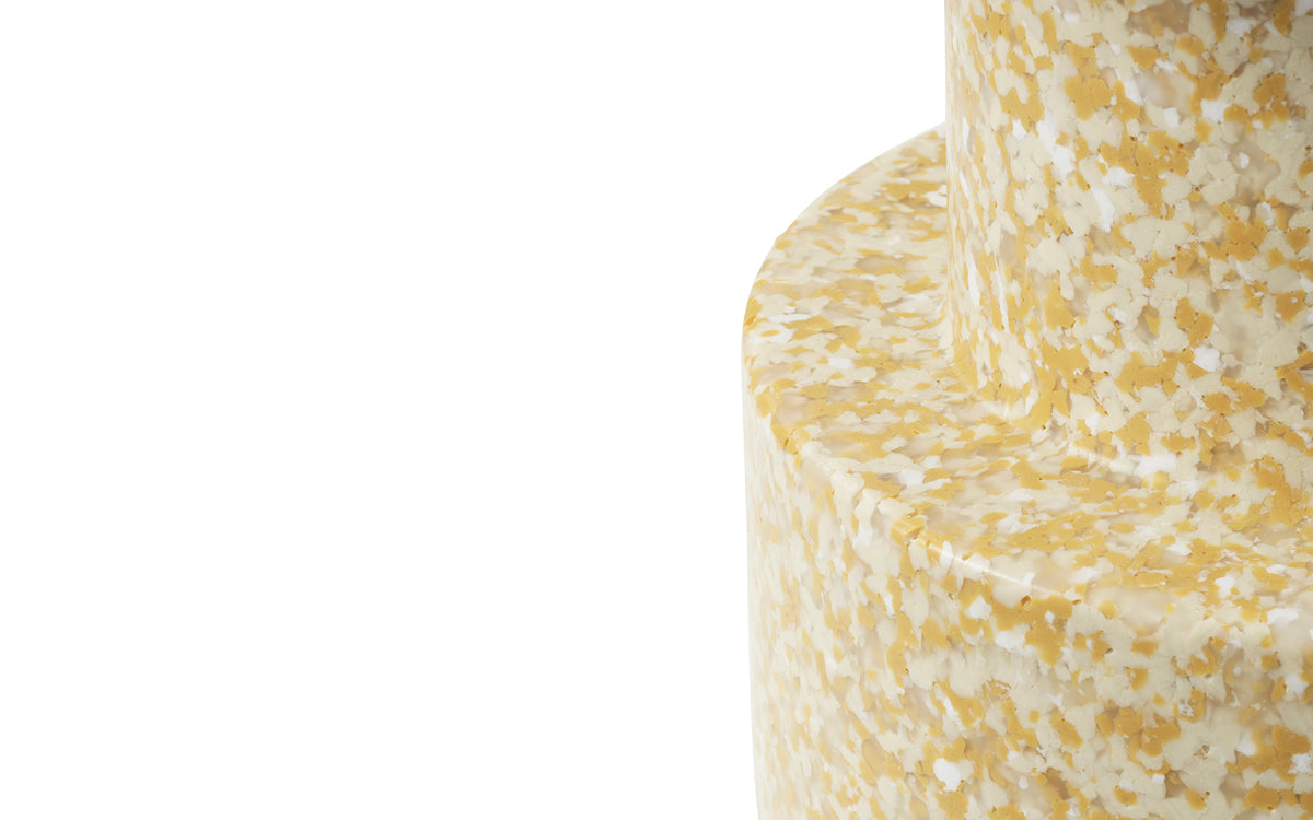 Bit Hocker in Senf präsentiert im Onlineshop von KAQTU Design AG. Pouf ist von Normann Copenhagen