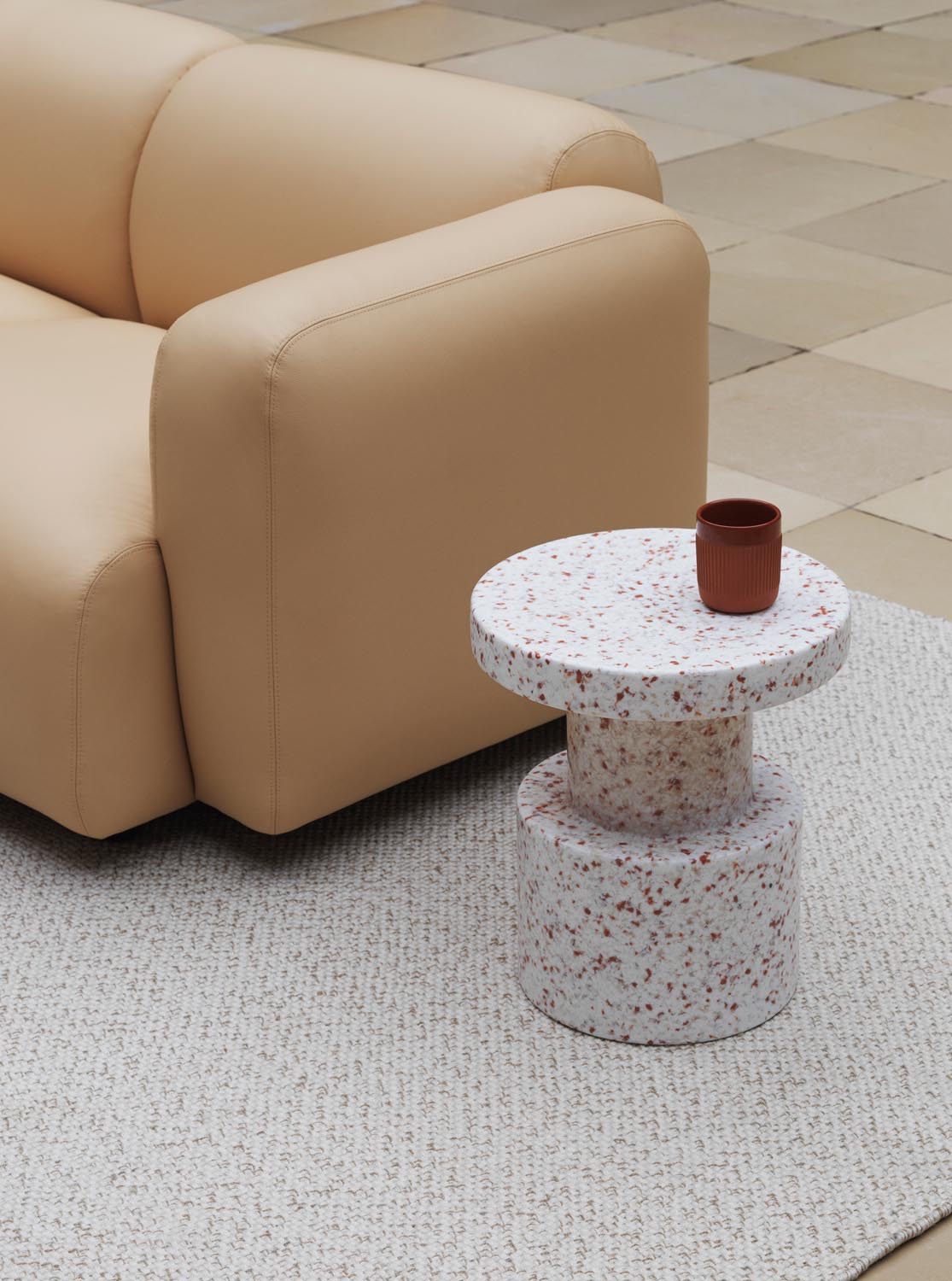Bit Hocker in  präsentiert im Onlineshop von KAQTU Design AG. Hocker ist von Normann Copenhagen