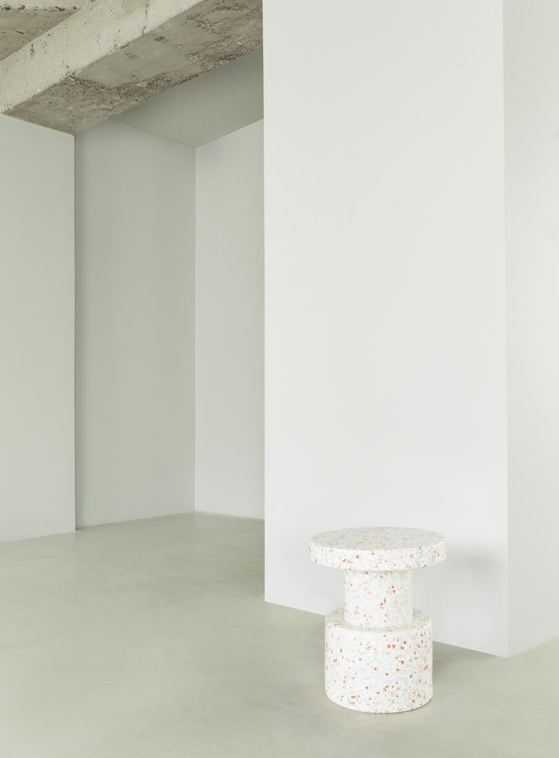 Bit Hocker in  präsentiert im Onlineshop von KAQTU Design AG. Hocker ist von Normann Copenhagen