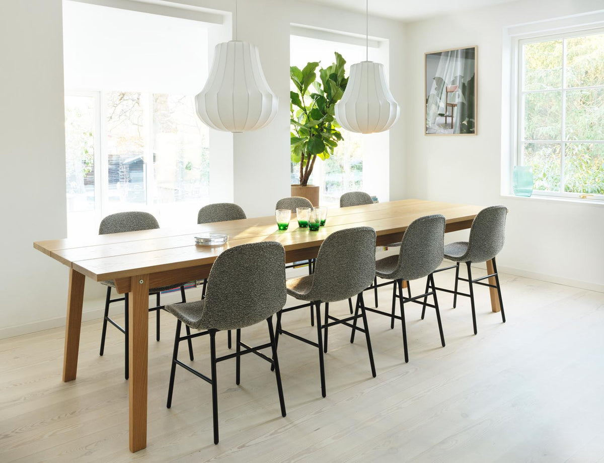 Slice Tisch Linoleum in  präsentiert im Onlineshop von KAQTU Design AG. Esstisch ist von Normann Copenhagen