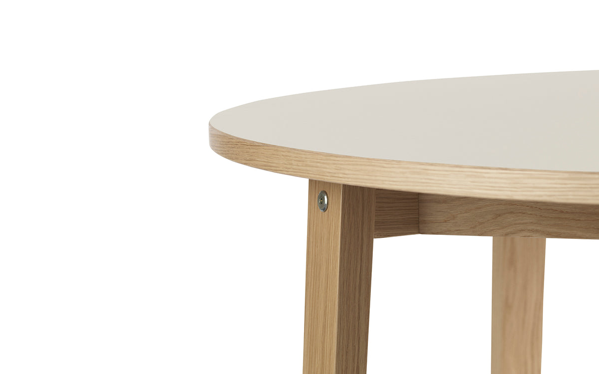 Slice Tisch Linoleum rund in  präsentiert im Onlineshop von KAQTU Design AG. Esstisch ist von Normann Copenhagen